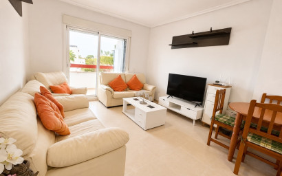 Resale - Apartment -
Villamartín