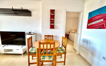 Resale - Apartment -
Villamartín