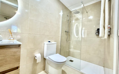 Resale - Apartment -
Villamartín