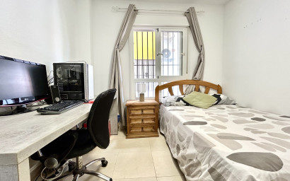 Resale - Apartment -
Villamartín
