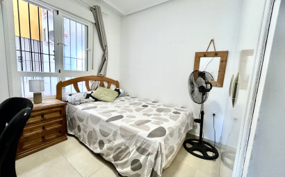 Resale - Apartment -
Villamartín