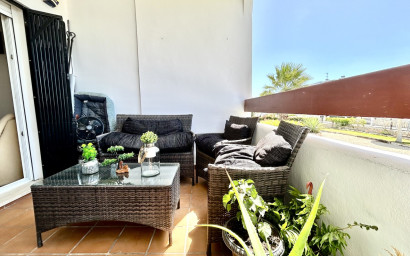 Resale - Apartment -
Villamartín