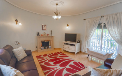 Resale - Villa -
Ciudad Quesada - Campo De Golf La Marquesa