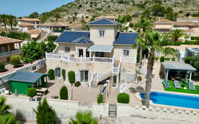 Revente - Villa -
Hondón de las Nieves
