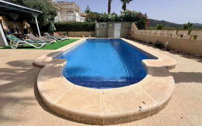 Revente - Villa -
Hondón de las Nieves