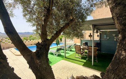 Revente - Villa -
Hondón de las Nieves