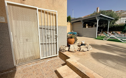 Revente - Villa -
Hondón de las Nieves