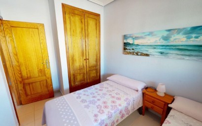 Resale - terraced house -
La Mata