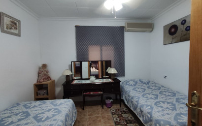 Resale - Villa -
Sax