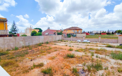 Resale - Land -
Los Urrutias