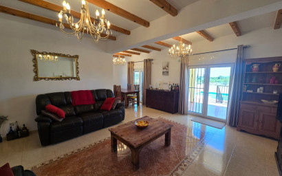 Herverkoop - Villa -
Mon&oacute;var - Monovar