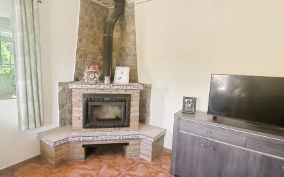 Resale - Villa -
Canada De La Lena