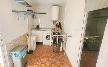 Resale - Villa -
Canada De La Lena