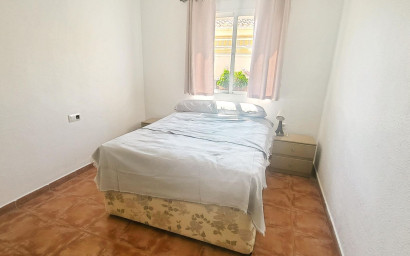 Resale - Villa -
Canada De La Lena