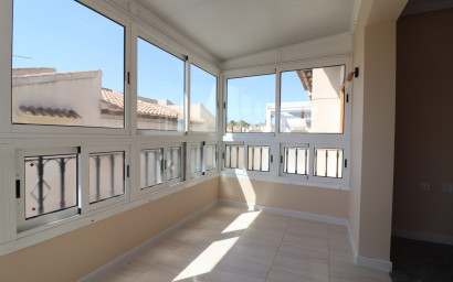 Revente - Appartement -
Orihuela Costa - Punta Prima