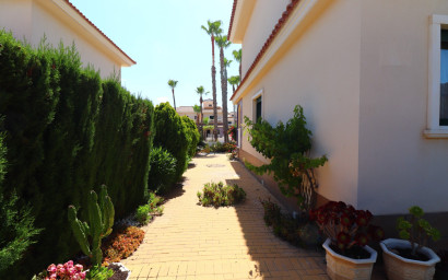 Resale - Townhouse -
Ciudad Quesada