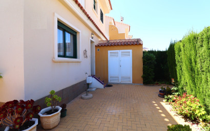 Resale - Townhouse -
Ciudad Quesada