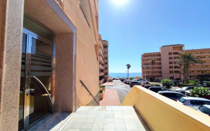 Herverkoop - Plat -
La Mata