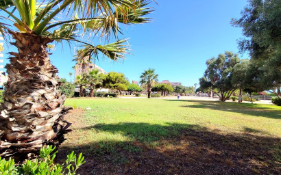 Herverkoop - Plat -
La Mata