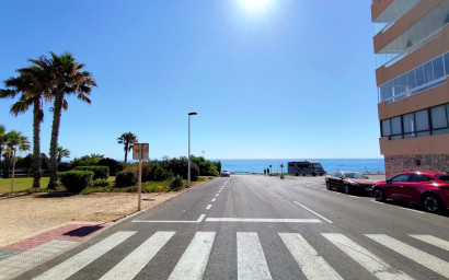 Herverkoop - Plat -
La Mata