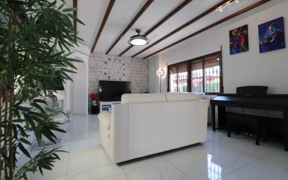 Revente - Villa -
Formentera del Segura - Fincas de La Vega
