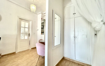 Resale - Apartment -
Cabo Roig