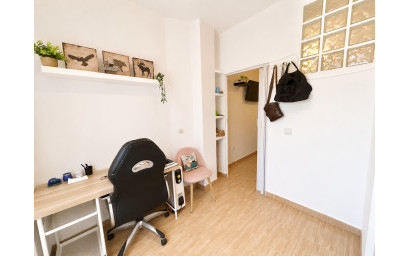 Resale - Apartment -
Cabo Roig