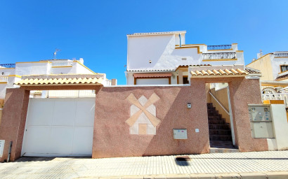 Revente - Maison mitoyenne -
Torrevieja - Los Altos