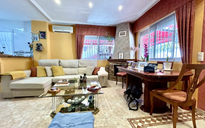 Revente - Maison mitoyenne -
Torrevieja - Los Altos