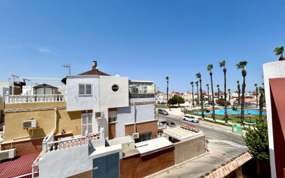 Revente - Maison mitoyenne -
Torrevieja - Los Altos