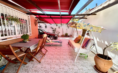 Revente - Maison mitoyenne -
Torrevieja - Los Altos