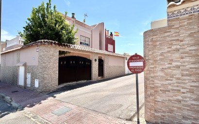 Revente - Maison mitoyenne -
Torrevieja - Los Altos