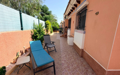 Revente - Villa -
Los Montesinos - La Herrada