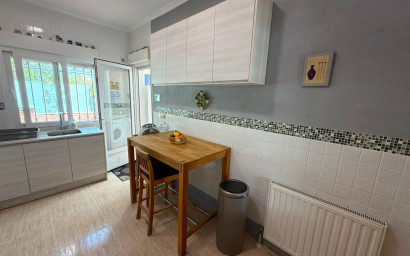 Revente - Villa -
Los Montesinos - La Herrada