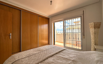 Revente - Maison mitoyenne -
Los Montesinos - La Herrada