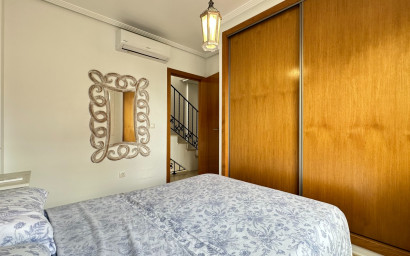 Revente - Maison mitoyenne -
Los Montesinos - La Herrada