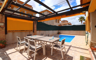 Revente - Maison mitoyenne -
Los Montesinos - La Herrada