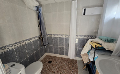 Revente - Maison mitoyenne -
Pinoso