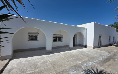 Herverkoop - Villa -
San Fulgencio - La Marina