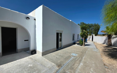 Herverkoop - Villa -
San Fulgencio - La Marina