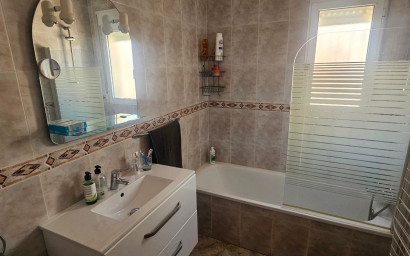 Revente - Villa -
Rojales - Benimar