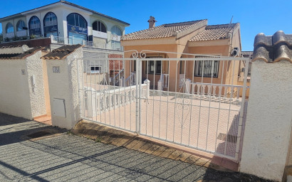 Revente - Villa -
Rojales - Benimar