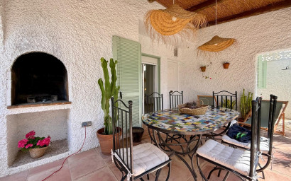Herverkoop - Villa -
Orihuela Costa - Campoamor