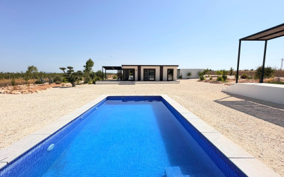 Herverkoop - Villa -
Pinoso