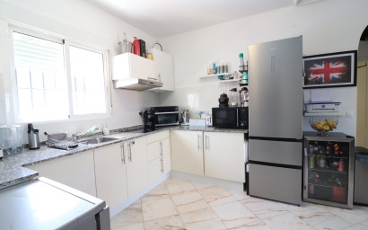 Herverkoop - Villa -
Orihuela Costa - Villamartin