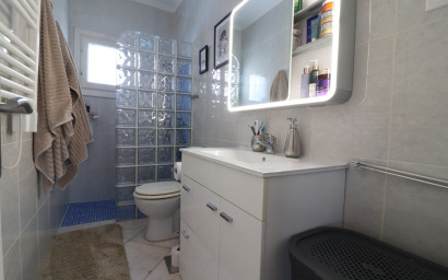 Herverkoop - Villa -
Orihuela Costa - Villamartin