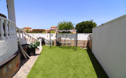 Herverkoop - Villa -
Orihuela Costa - Villamartin
