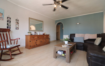 Revente - Maison mitoyenne -
Benijofar