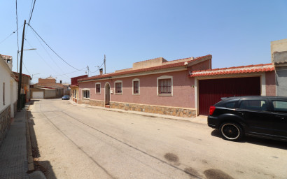 Revente - Maison mitoyenne -
Benijofar