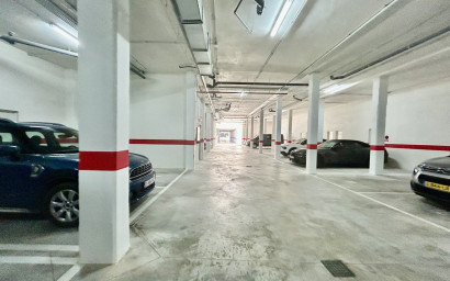 Herverkoop - Plat -
Algorfa